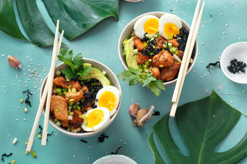 Poke bowl di pollo in friggitrice ad aria, prova la nostra versione preview