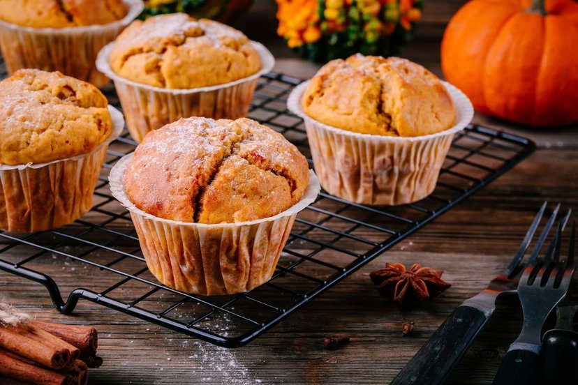 Muffin alla zucca in friggitrice ad aria, i dolcetti con la zucca frullata preview
