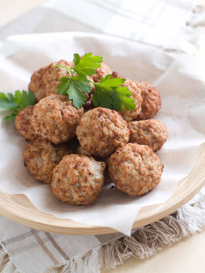 Polpette di pollo in friggitrice ad aria, con questa ricetta saranno morbidissime preview