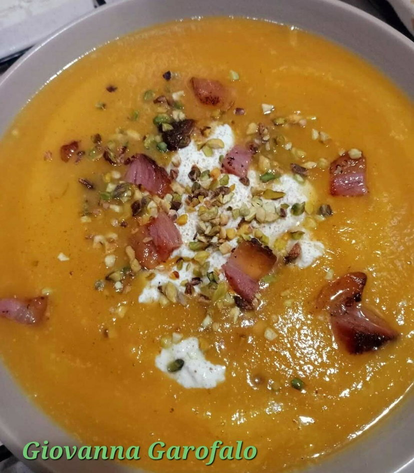 Vellutata di zucca e ricotta in friggitrice ad aria preview