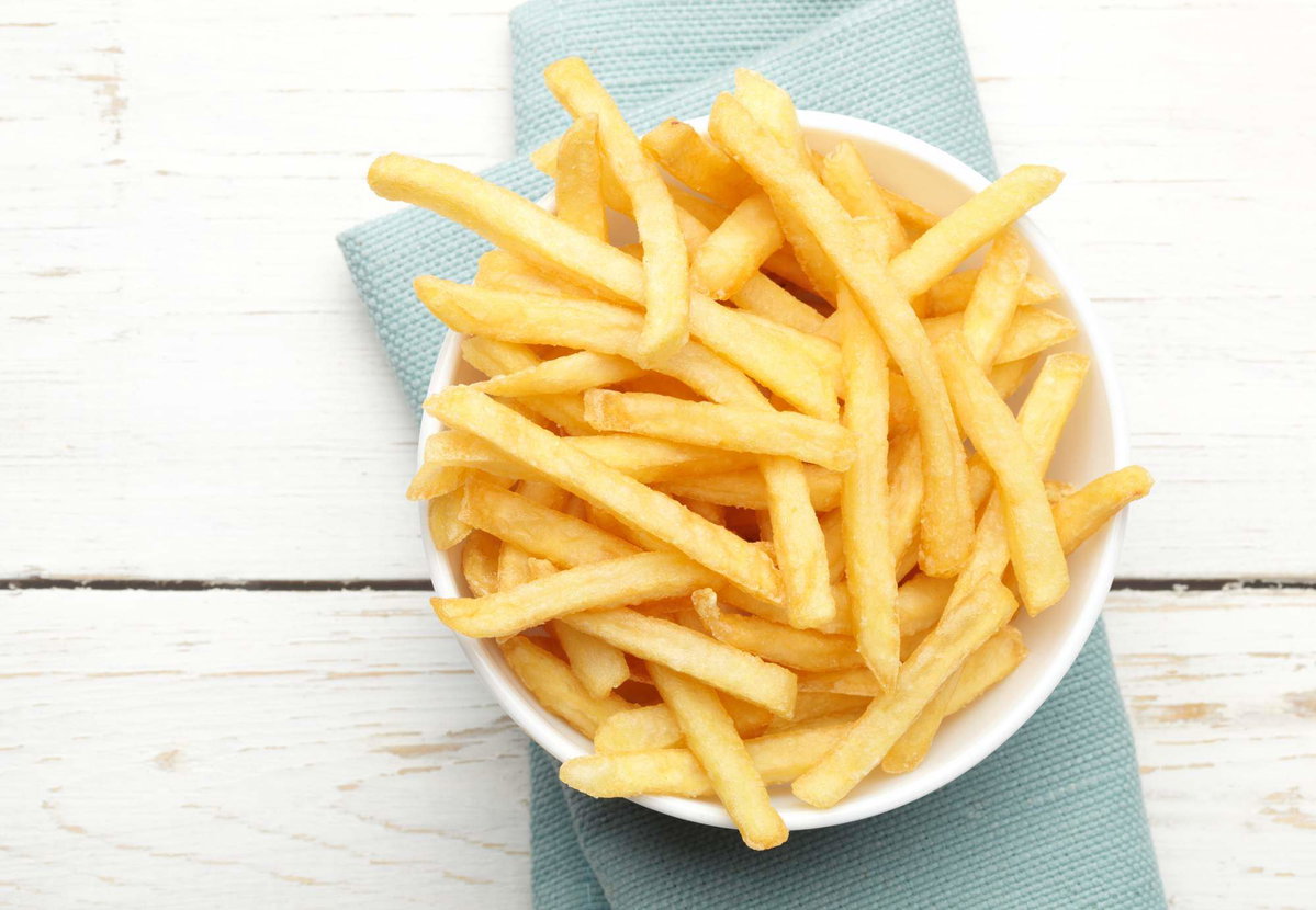 Patatine surgelate fritte in friggitrice ad aria, i trucchi per ottenerle croccanti article-post