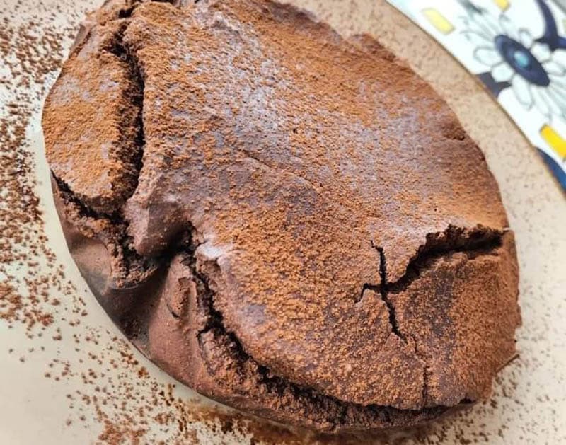 Torta light al cioccolato in friggitrice ad aria, senza uova latte e zucchero article-post