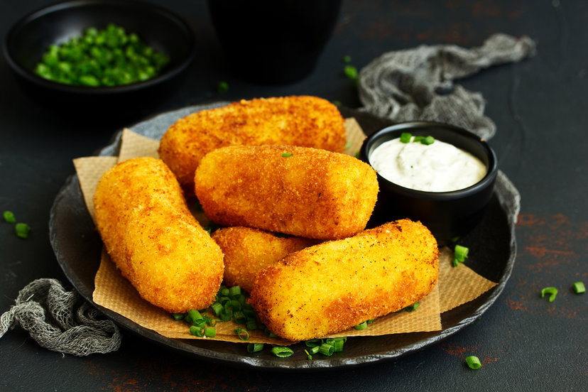 Crocchette di patate in friggitrice ad aria, la ricetta e i trucchi per farle in casa preview