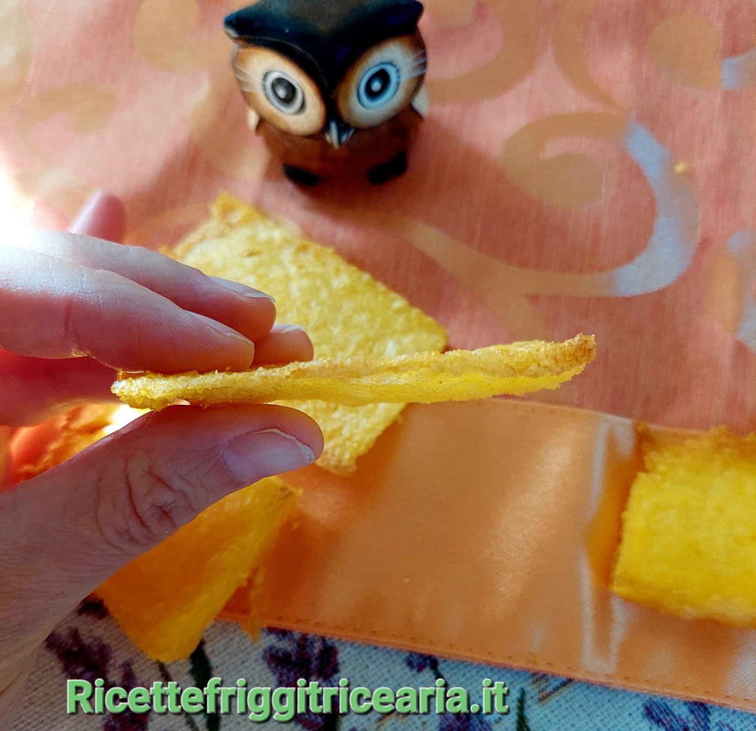 Chips di polenta in friggitrice ad aria, croccantissime e buonissime preview