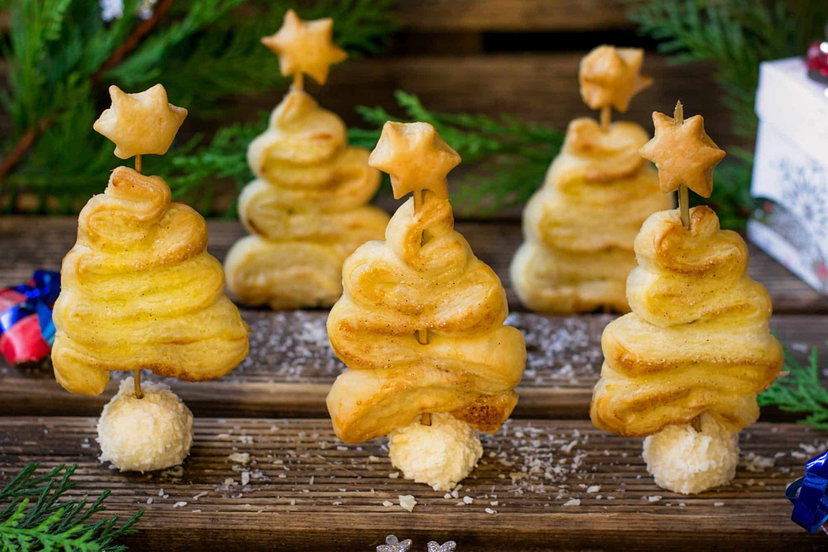 Alberelli di pasta sfoglia in friggitrice ad aria, è arrivato il Natale preview