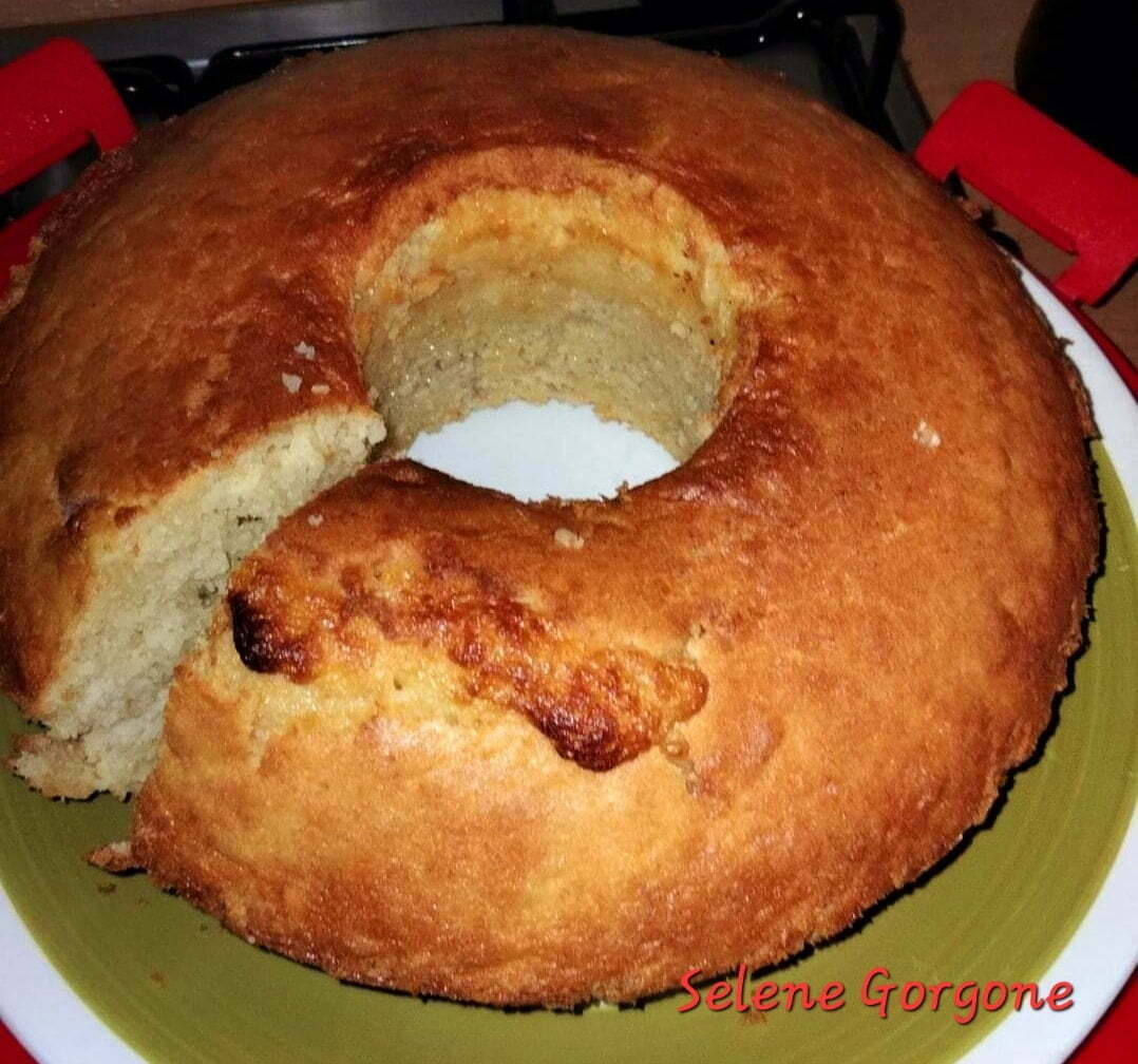 Ciambellone con mandorle in friggitrice ad aria, scopri l’ingrediente segreto article-post