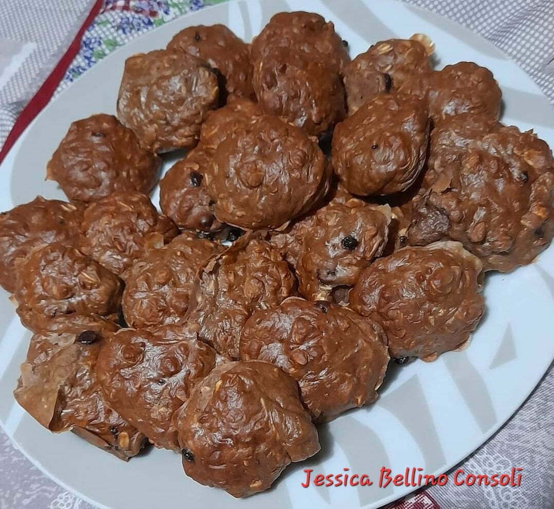 Biscotti proteici in friggitrice ad aria, fatti in casa in 5 minuti e senza zucchero article-post