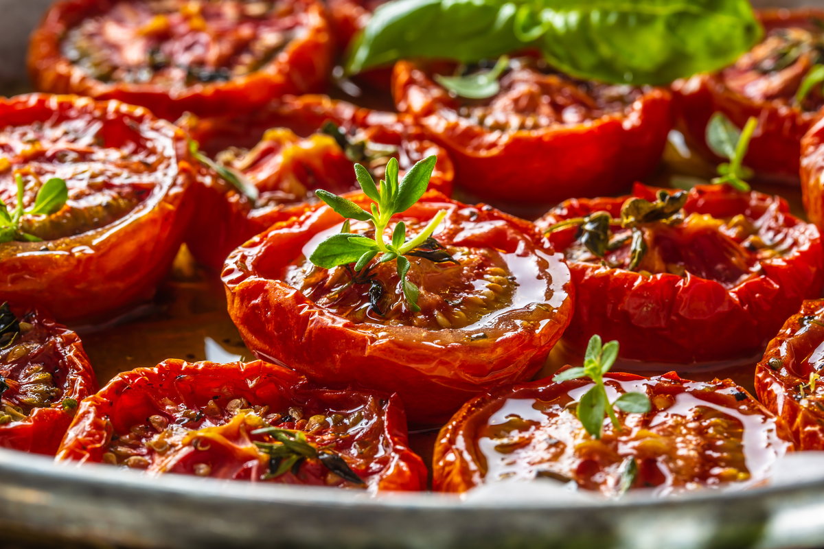 Pomodori agli aromi in friggitrice ad aria, veloci e buonissimi article-post