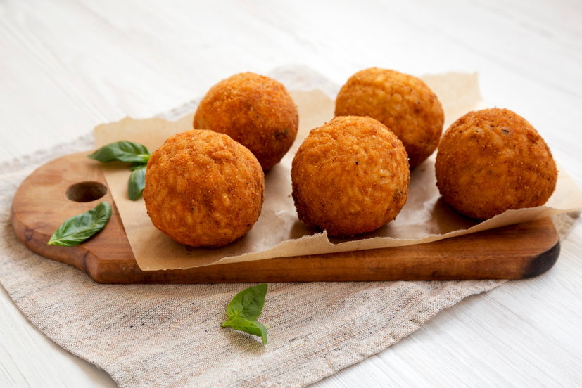 Polpette di pollo panate e fritte in friggitrice ad aria preview