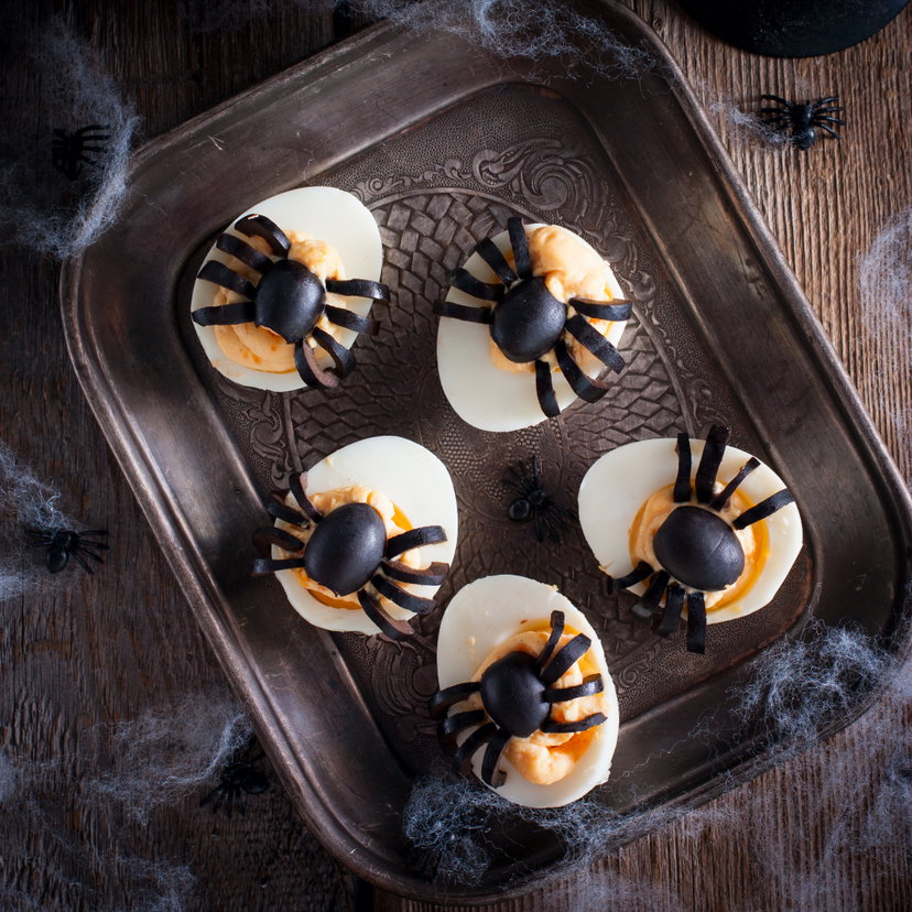 Uova con i ragni: la ricetta di Halloween in friggitrice ad aria preview