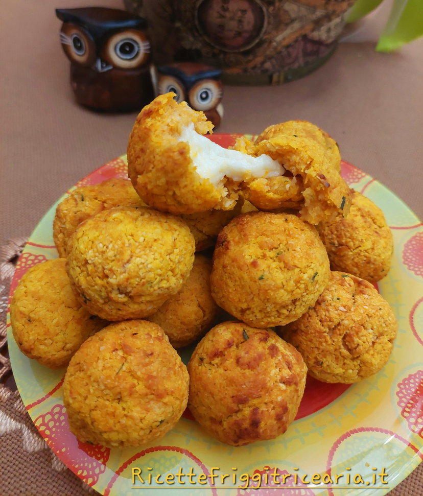 Polpette di zucca in friggitrice ad aria con cuore cremoso preview