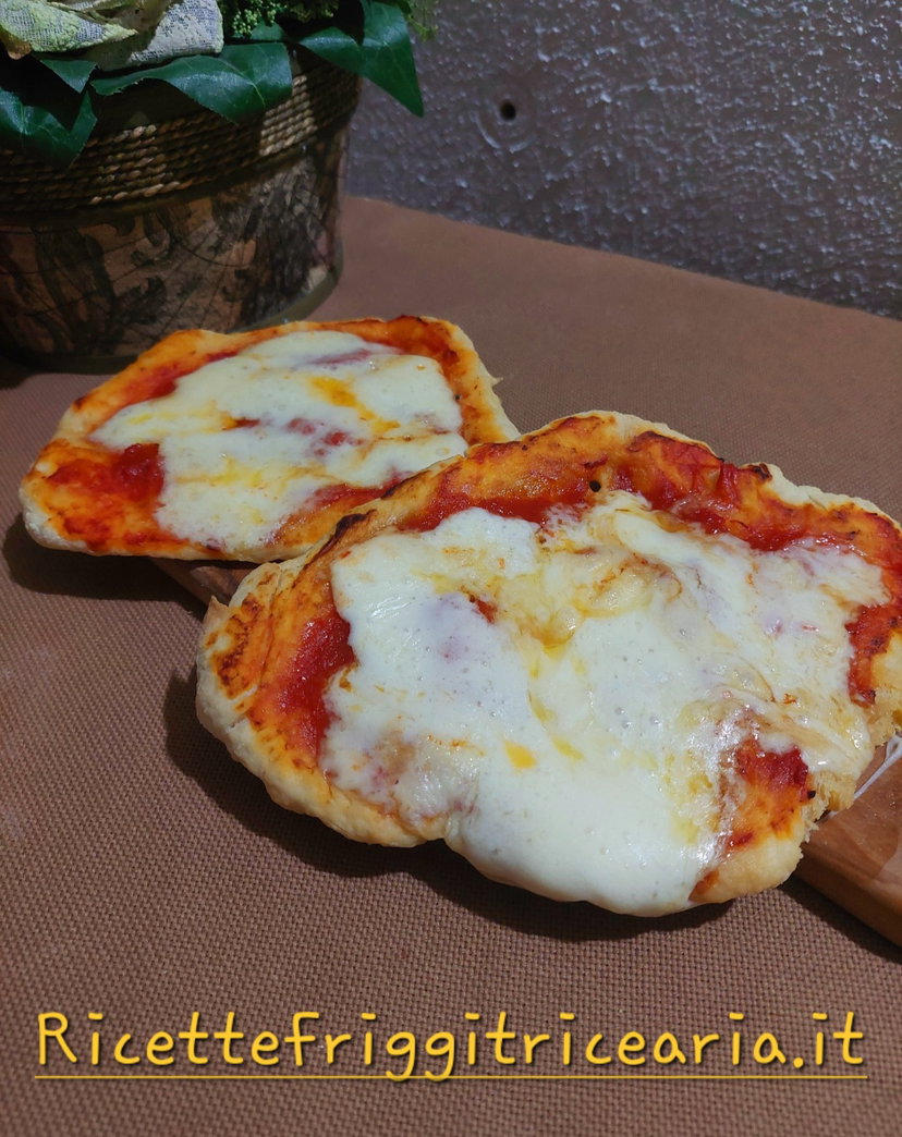 Pizzette della rosticceria in friggitrice ad aria: prova l’impasto di Lorita preview