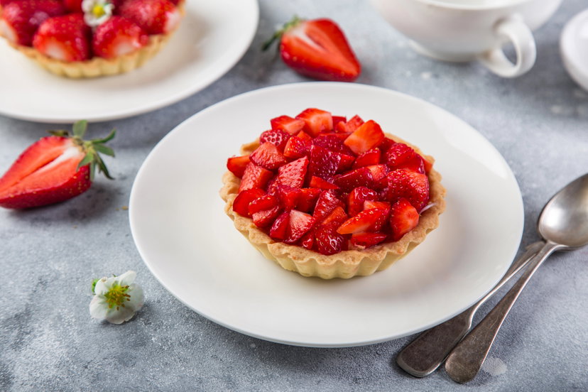 Crostatine con crema di ricotta e fragole in friggitrice ad aria preview