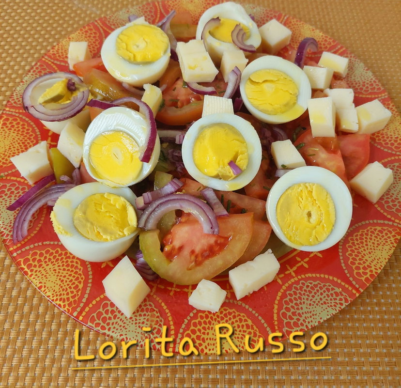 Insalata estiva con uova in friggitrice ad aria preview