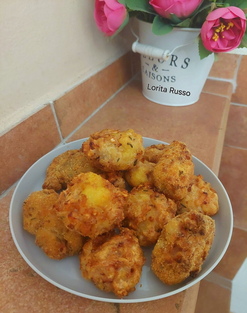 Bombe di patate e calamari in friggitrice ad aria preview