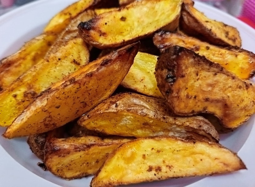 Patate novelle a spicchi croccanti in friggitrice ad aria preview