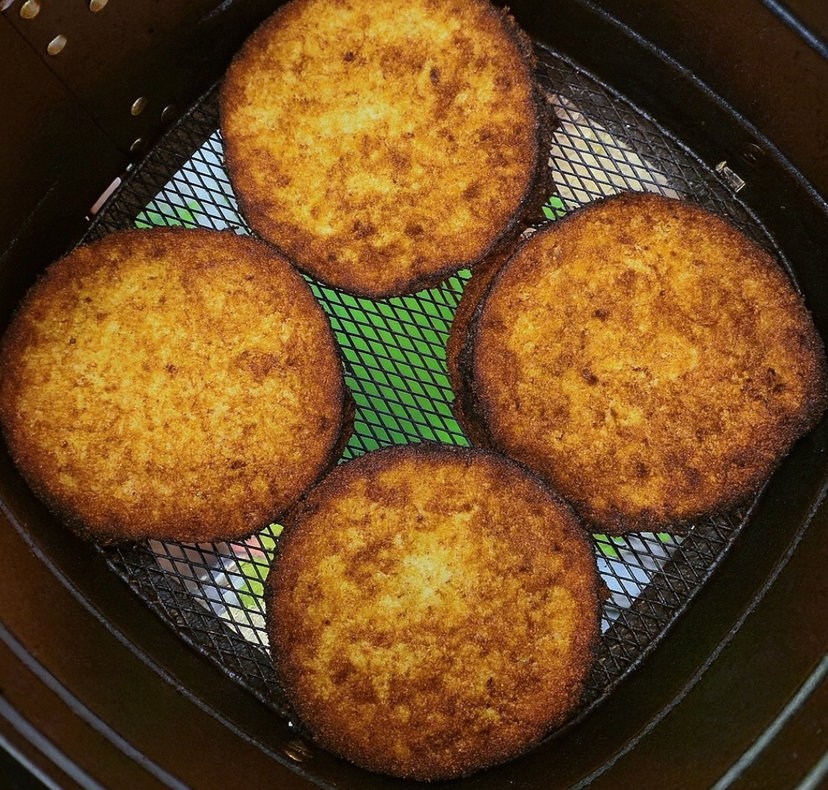 Se le provi, non torni più indietro: le cotolette di melanzane in friggitrice ad aria pronte in 12 minuti preview