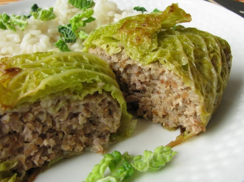 Così la verza diventa irresistibile: involtini con riso in friggitrice ad aria pronti in 15 minuti preview