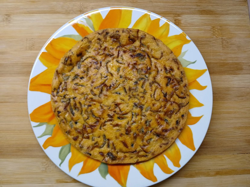 Frittata con farina di ceci e cipolle in friggitrice ad aria, non è una frittata e neanche una farinata preview