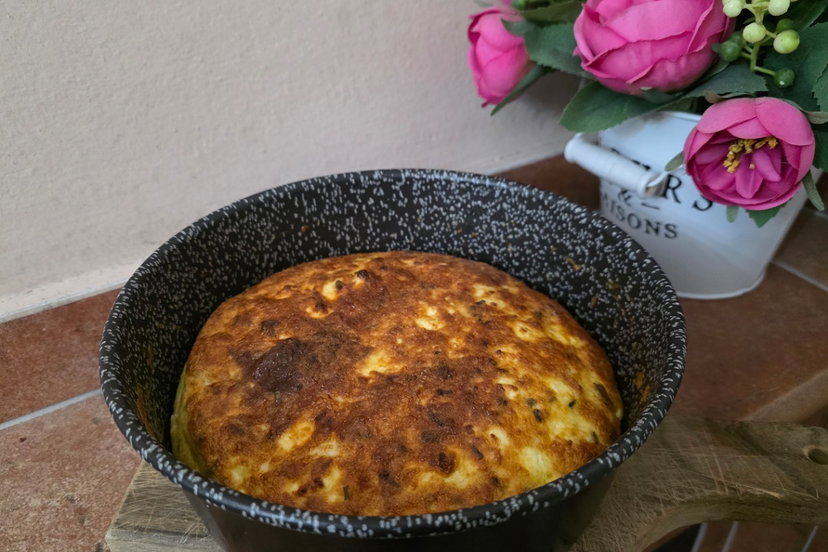 Frittata di ricotta ripiena in friggitrice ad aria (alta, morbida e filante) preview