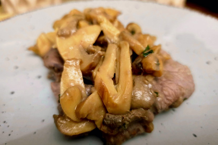 Scaloppine di funghi in friggitrice ad aria: cremose e pronte in pochi minuti preview