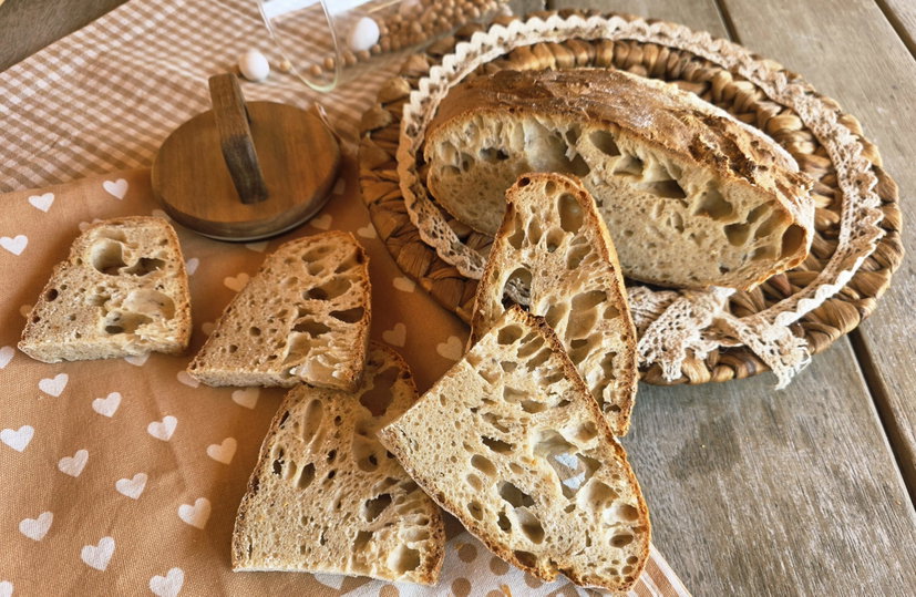 Pane di farro in friggitrice ad aria, pieno di bolle preview