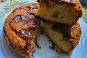Torta soffice allo yogurt e banana in friggitrice ad aria