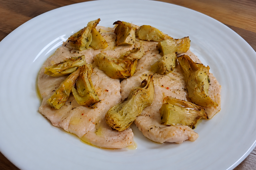Petto di pollo con carciofi in friggitrice ad aria, tenero e succoso preview