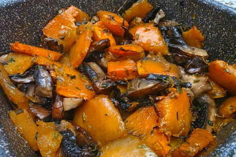 Zucca e funghi Portobello in friggitrice ad aria, il trucco è cuocere prima la zucca in questo modo preview