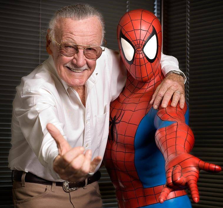 Stan Lee con Spider-Man