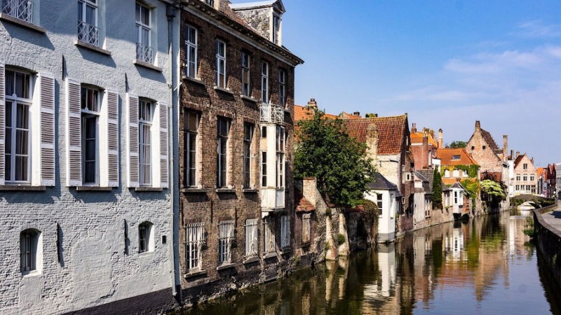 bruges low cost