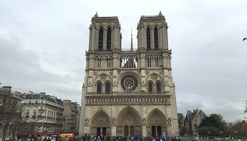 raggiungere parigi da beauvais