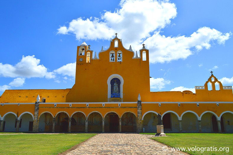 foto messico convento izamal