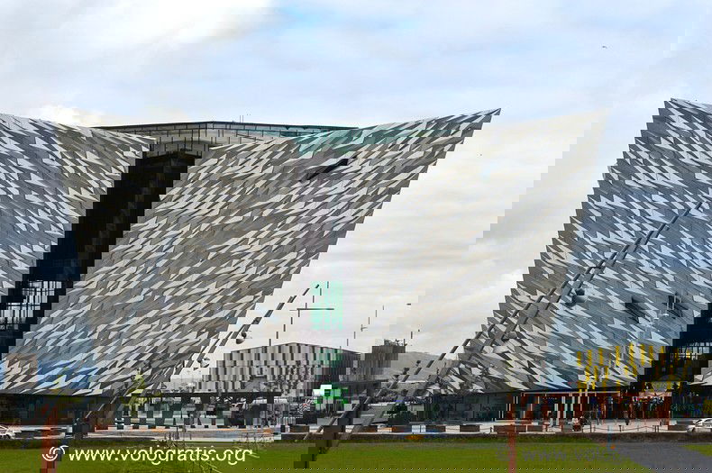 foto belfast museo titanic