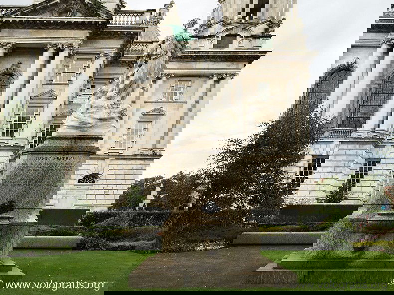 foto belfast memorial titanic
