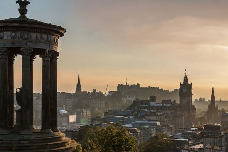 voli low cost per edimburgo