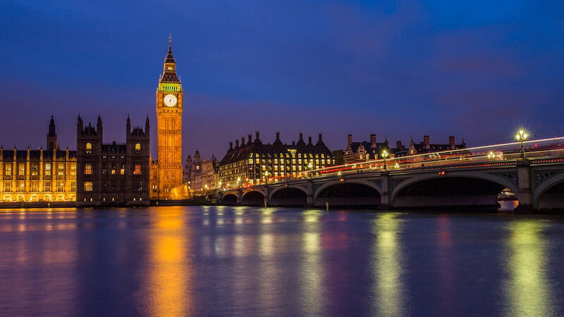 concorso per vincere biglietti aerei per londra