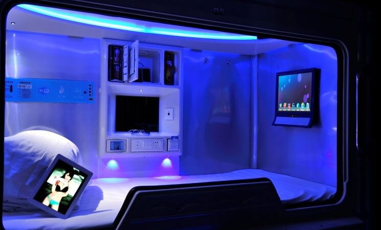capsule hotel italia