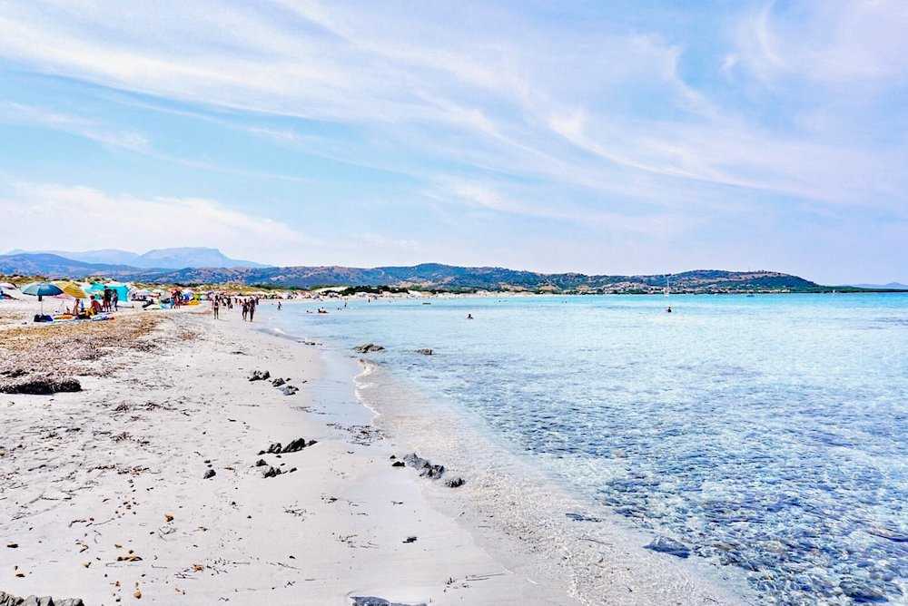 Capo Comino In Sardegna Alte Dune Sabbia Bianca E Mare