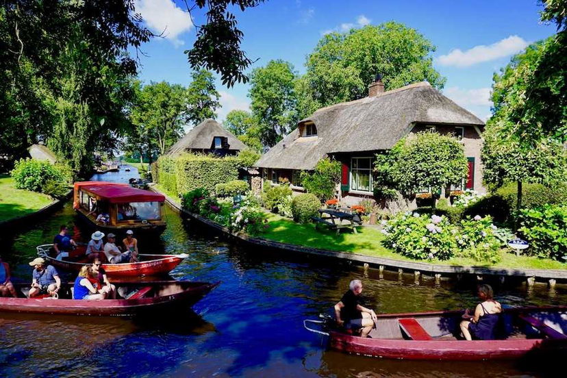 Giethoorn: guida al fiabesco villaggio olandese senza strade preview