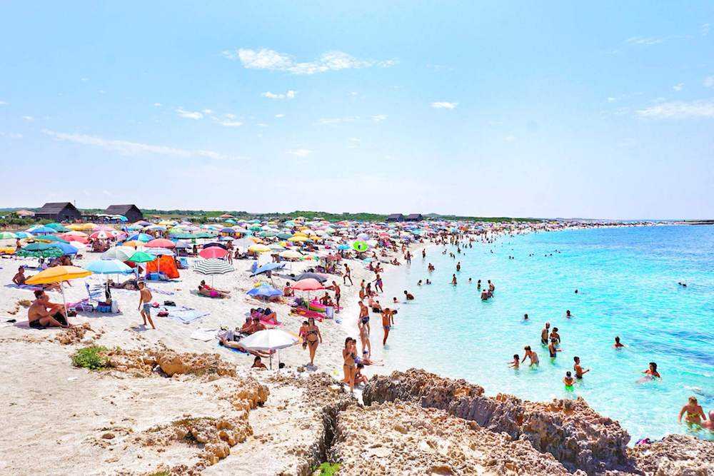 Is Arutas una delle spiagge più belle della Sardegna Is Arutas una delle spiagge più belle della Sardegna