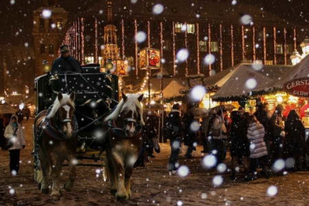 concorso vincere biglietti aerei mercatini natale