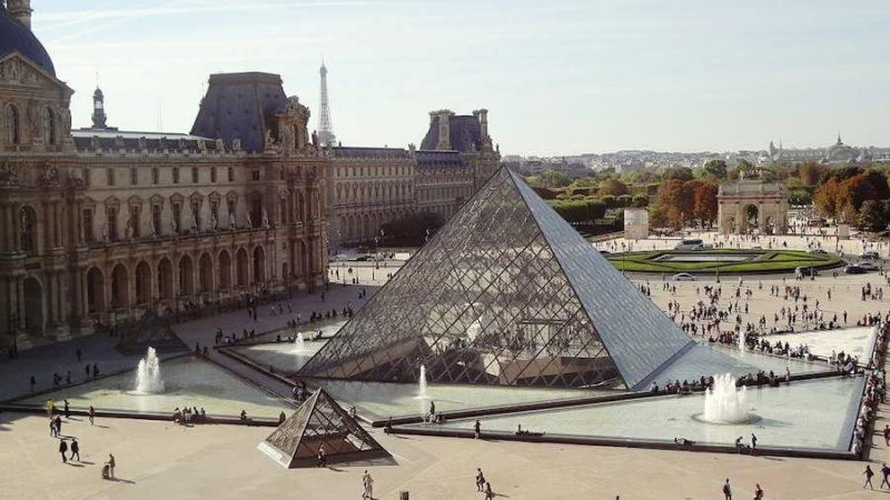 museo del louvre
