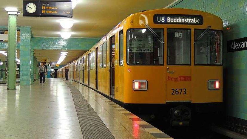 Metropolitana di Berlino: guida con mappa, orari e biglietti preview
