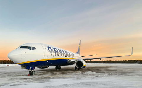 Novità Ryanair 2025: cambiamenti sul bagaglio a mano, check-in e sanzioni per ritardi preview