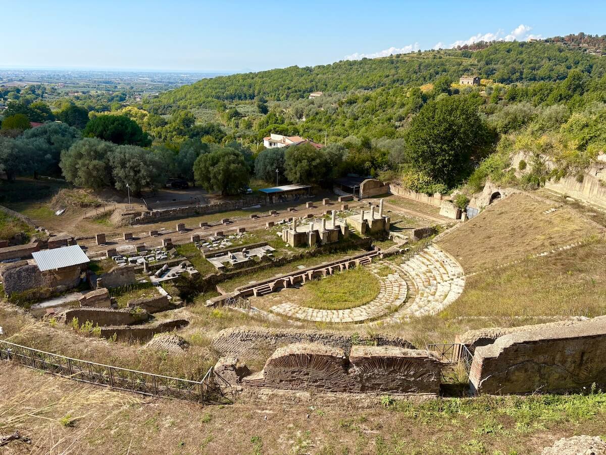 teatro romano sessa aurunca