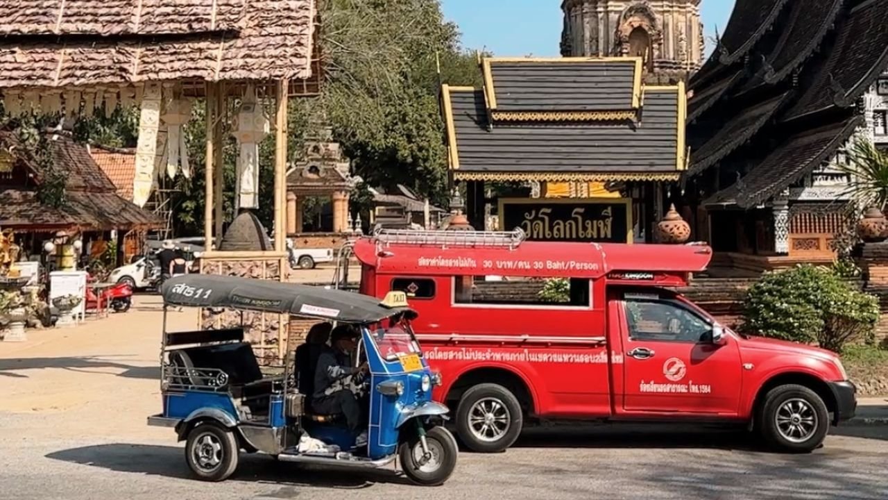 Come muoversi a Chiang Mai: Consigli su come spostarsi con bus rossi, taxi e tuk tuk