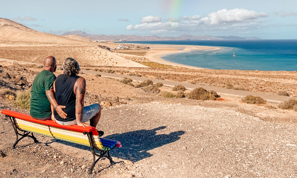 Locali gay a Fuerteventura: Consigli, recensioni e associazioni LGBTQ+ dell’isola