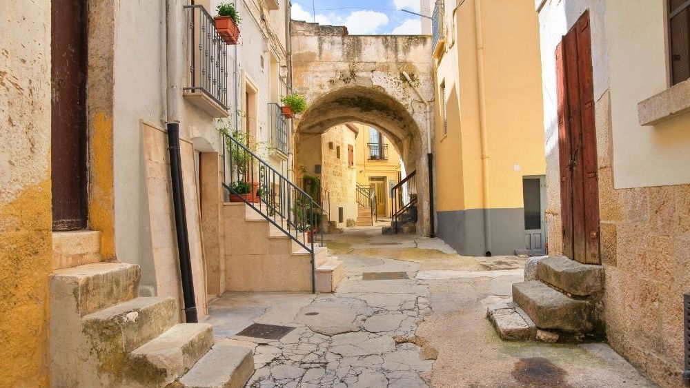 Altamura (Puglia): Cosa vedere, dove mangiare e dove dormire nella città del pane e della preistoria