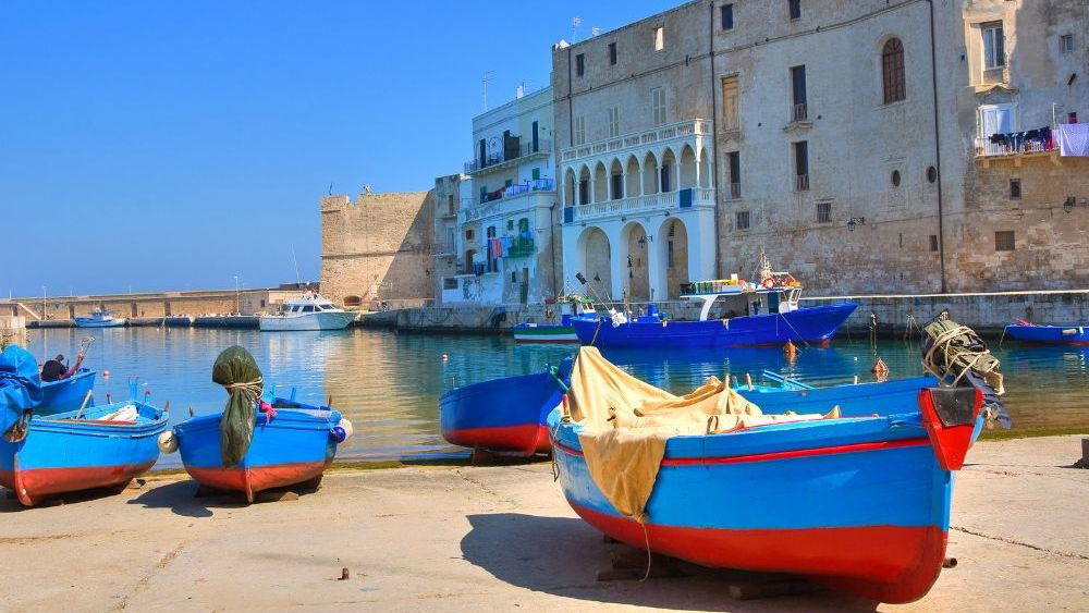 Monopoli (Puglia): Cosa vedere, dove mangiare, dove andare al mare e dove dormire